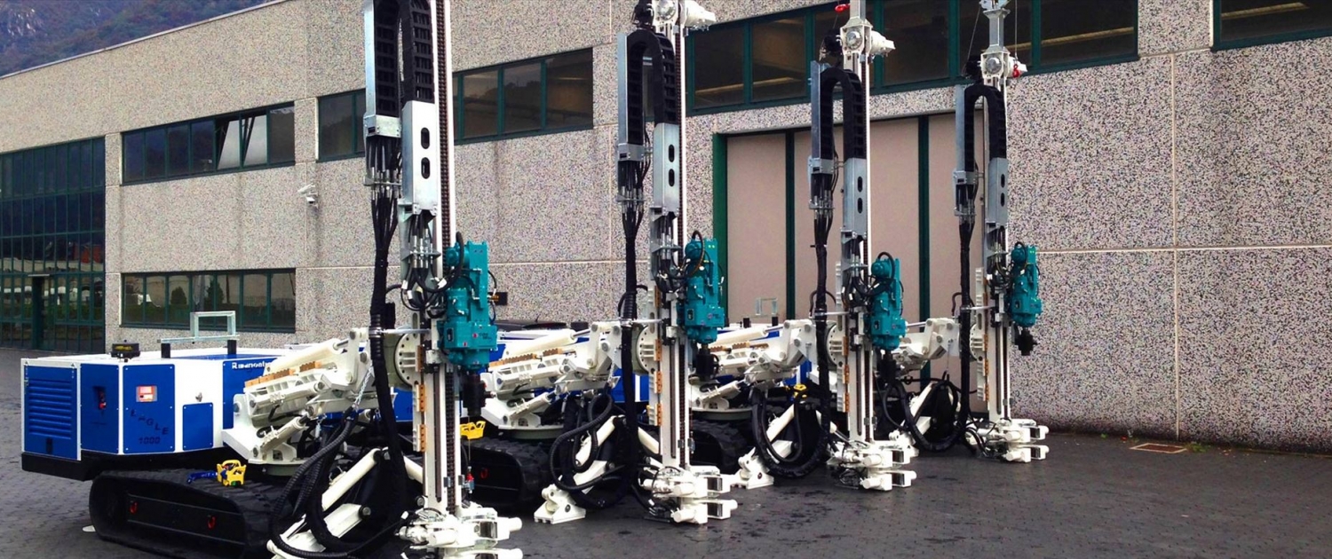 Wiertnice hydrauliczne i maszyny wiertnicze do geotechniki - Drill Rig Porject